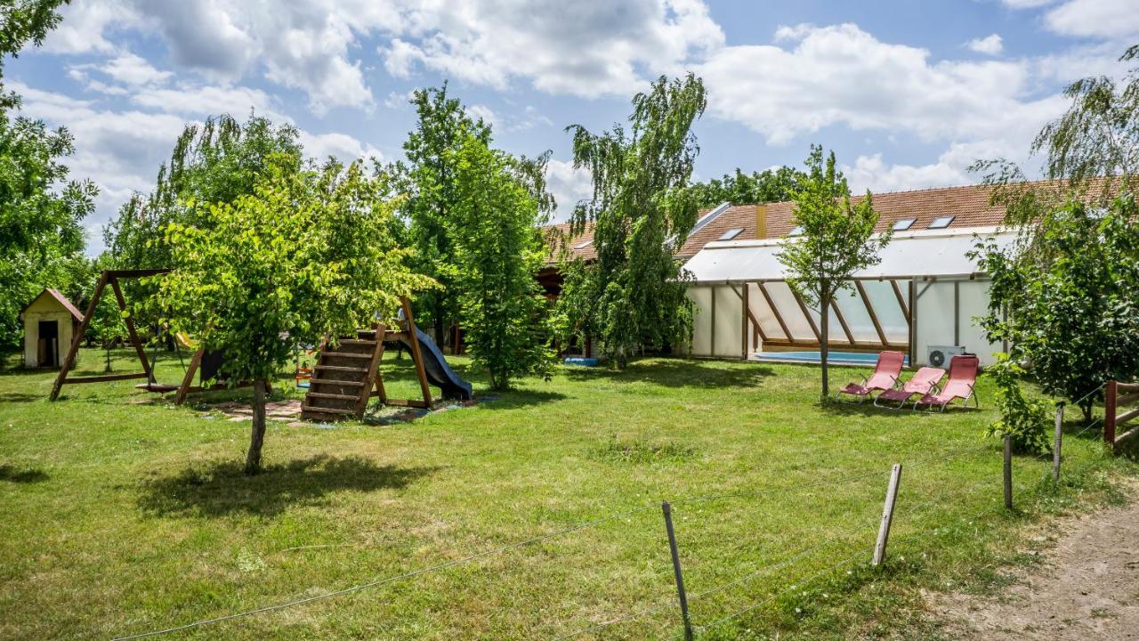 Penzion U Dablova Kopyta Rakvice Bagian luar foto